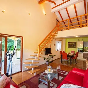 https://apartments-maris-novigrad-dalmatia.hotelinzadar.com