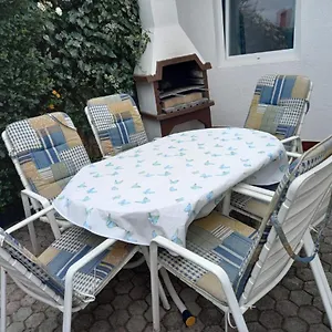 https://apartment-nely-selce.primorje-gorskikotar.com